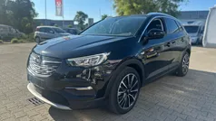Zwart Gebruikt 2021 Opel Grandland X Innovation SUV | € 21.745 (Super prijs)