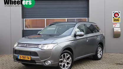 Occasion 2014 Mitsubishi Outlander P-HEV Instyle SUV | € 14.995 (Goede deal)