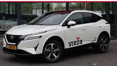 Pearl white premium (wit metallic) Gebruikt 2023 Nissan Qashqai N-Connecta SUV | € 28.949 (Eerlijke prijs)