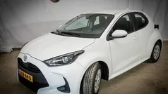 Wit Gebruikt 2022 Toyota Yaris Active Hatchback | € 15.900 (Eerlijke prijs)