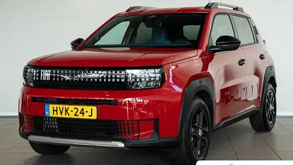 Occasion 2025 Fiat Grande Panda Icon Hatchback | € 22.990 (Goede deal)