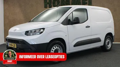 Wit Nieuw 2025 Toyota Proace City City MPV | € 22.500 (Eerlijke prijs)