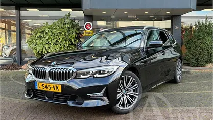 Zwart Gebruikt 2020 BMW 330 Executive Stationwagen | € 34.500 (Super prijs)