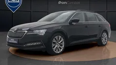 Zwart, metallic lak Gebruikt 2022 Skoda Superb Ambition Stationwagen | € 27.450 (Goede deal)