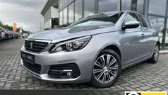 Grijs, metallic lak Gebruikt 2021 Peugeot 308 Allure Hatchback | € 14.950 (Goede deal)