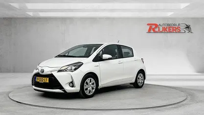 Occasion 2018 Toyota Yaris Hybrid Active Hatchback | € 12.995 (Super prijs)