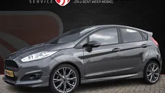 Grijs Gebruikt 2017 Ford Fiesta ST-Line Hatchback | € 10.485 (Eerlijke prijs)