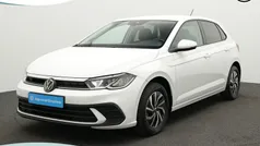 Wit Gebruikt 2023 VW Polo Life Hatchback | € 20.950 (Eerlijke prijs)
