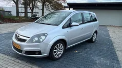 Grijs Gebruikt 2007 Opel Zafira MPV | € 3.450 (Eerlijke prijs)