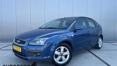 Blauw Gebruikt 2007 Ford Focus Futura Hatchback | € 1.495 (Eerlijke prijs)
