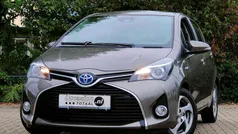 Grijs Gebruikt 2016 Toyota Yaris Hybrid Edition-S Hatchback | € 15.950 (Eerlijke prijs)