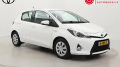 Gebruikt 2013 Toyota Yaris Hybrid Hatchback | € 11.499 (Eerlijke prijs)