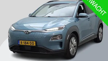 Blauw Gebruikt 2020 Hyundai Kona Premium SUV | € 18.400 (Eerlijke prijs)