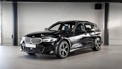 Occasion 2023 BMW 330e Comfort Edition Stationwagen | € 43.900 (Eerlijke prijs)