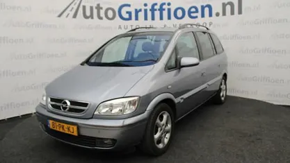 Grijs Gebruikt 2004 Opel Zafira Elegance MPV | € 1.990 (Eerlijke prijs)