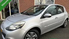 Gebruikt 2009 Renault Clio II Dynamique Hatchback | € 2.244 (Eerlijke prijs)