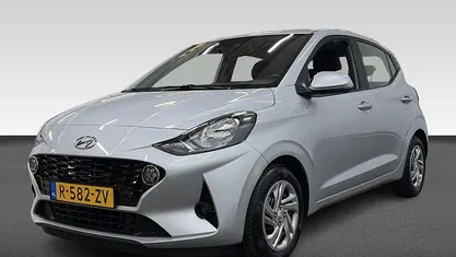 Grijs Gebruikt 2023 Hyundai i10 Comfort Hatchback | € 14.440 (Eerlijke prijs)