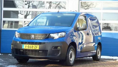 Blauw Gebruikt 2019 Peugeot Partner MPV | € 11.576 (Eerlijke prijs)