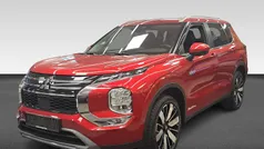 Rood Nieuw 2025 Mitsubishi Outlander P-HEV Edition SUV | € 54.930 (Goede deal)