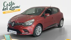 Rood Gebruikt 2017 Renault Clio IV Zen Hatchback | € 12.995 (Eerlijke prijs)