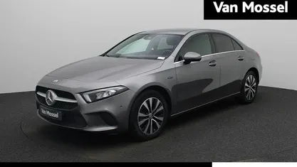Gebruikt 2020 Mercedes A250 Business Sedan | € 23.900 (Eerlijke prijs)