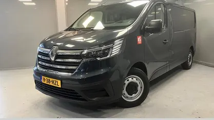 Gebruikt 2024 Renault Trafic MPV | € 32.900 (Eerlijke prijs)