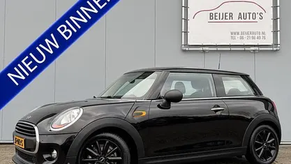 Zwart Gebruikt 2016 Mini ONE Business Hatchback | € 9.945 (Eerlijke prijs)