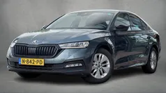 Grijs Gebruikt 2021 Skoda Octavia Business Line Hatchback | € 19.950 (Eerlijke prijs)