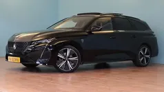 Zwart, metallic lak Gebruikt 2023 Peugeot 308 GT Stationwagen | € 25.888 (Goede deal)