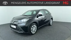 Gebruikt 2024 Toyota Aygo X Play SUV | € 17.335 (Eerlijke prijs)