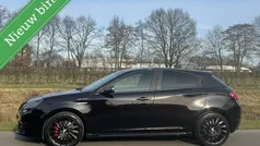 Zwart Gebruikt 2016 Alfa Romeo Giulietta Veloce Hatchback | € 19.950 (Eerlijke prijs)