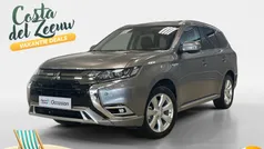 Titanium grey m Gebruikt 2021 Mitsubishi Outlander P-HEV Intense+ SUV | € 26.450 (Eerlijke prijs)