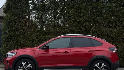 Rood Gebruikt 2024 VW Taigo Edition SUV | € 26.890 (Eerlijke prijs)