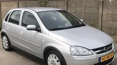 Grijs Gebruikt 2004 Opel Corsa Cosmo Hatchback | € 1.795 (Eerlijke prijs)