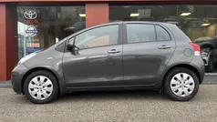 Grijs Gebruikt 2009 Toyota Yaris Hatchback | € 6.950 (Eerlijke prijs)