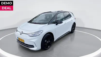 Wit Gebruikt 2025 VW ID.3 Edition Hatchback | € 27.980 (Eerlijke prijs)