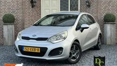 Grijs Gebruikt 2013 Kia Rio Plus Hatchback | € 3.750 (Goede deal)
