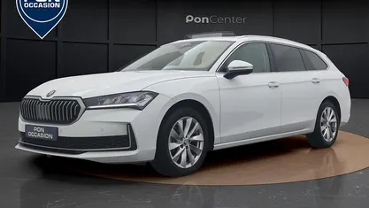 Wit Occasion 2024 Skoda Superb First Edition Stationwagen | € 38.450 (Eerlijke prijs)
