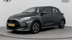 Grijs Gebruikt 2020 Toyota Yaris Hybrid Hatchback | € 21.445 (Eerlijke prijs)