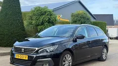 Zwart Gebruikt 2017 Peugeot 308 Premium Stationwagen | € 6.999 (Goede deal)