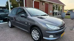 Grijs Gebruikt 2009 Peugeot 206 Hatchback | € 3.950 (Eerlijke prijs)