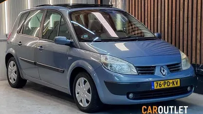 Occasion 2004 Renault Scénic II Authentique MPV | € 2.490 (Eerlijke prijs)
