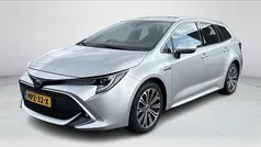 Grijs Gebruikt 2021 Toyota Corolla Style Stationwagen | € 23.950 (Eerlijke prijs)