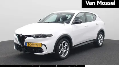 Wit Occasion 2023 Alfa Romeo Tonale Sprint SUV | € 26.945 (Goede deal)