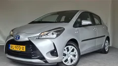 Grijs Gebruikt 2018 Toyota Yaris Hatchback | € 15.400 (Eerlijke prijs)
