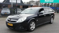 Zwart Gebruikt 2008 Opel Vectra Executive Stationwagen | € 1.950 (Eerlijke prijs)