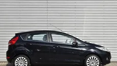 Zwart Gebruikt 2010 Ford Fiesta Titanium Hatchback | € 5.740 (Eerlijke prijs)