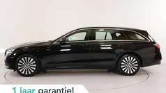 Zwart, metallic lak Gebruikt 2022 Mercedes E300 Stationwagen | € 39.450 (Super prijs)
