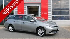 Gebruikt 2018 Toyota Auris Hybrid Limited Hatchback | € 19.900 (Eerlijke prijs)
