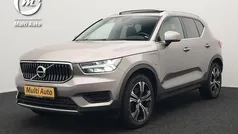 Grijs Gebruikt 2022 Volvo XC40 Inscription SUV | € 35.440 (Eerlijke prijs)